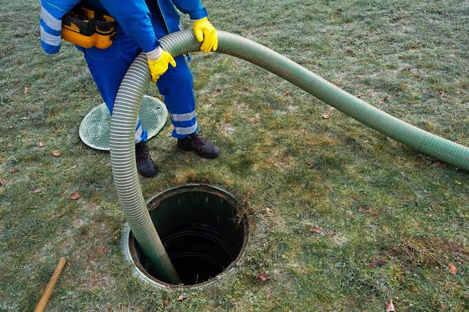 5 Worthwhile Benefits of Septic Tank Cleaning - Savvy Plumbing