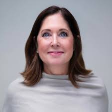 Who can help plan a cruise?