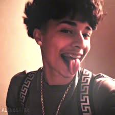 #ALEXCHINO summer break! @chino🪐 #YOUCANTFINDALEX #alexchino #ALEXEDIT  #xyzbca #fyp #youcantfindalex #edit #vsp #ALEXITO