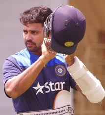 Tweeps can't keep calm because of the little love triangle. Murali Vijay And Dinesh Karthik Involved In A Funny Exchange In The 1st England Test The Sportsrush