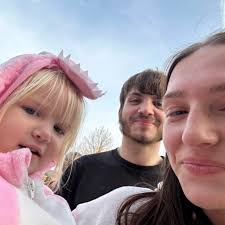 Need peoples opinions does this sound like a engine knock or am I just over  thinking things