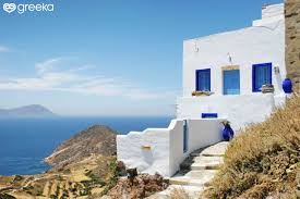 Από το ξενοδοχείο ακροθαλασσιά είναι χτισμένος στο εσωτερικό του ομώνυμου κόλπου και θεωρείται. About Milos Greeka