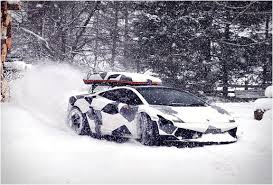 John Olson Camouflage Ski Transporter Lamborghini Gallardo Lp560 With A Custom Mounted Ski Transporter Box That Was Designed For Hi Lamborghini Winter Car Cars