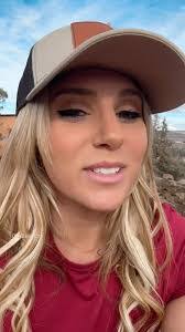 Bailey Brewer's Instagram, Twitter & Facebook