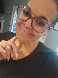 Wellness keynote speaker and health coach