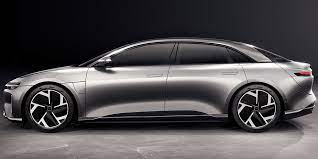 While tesla has established itself as the preeminent ev automaker, lucid motors is currently best known for supplying batteries to formula e race cars. Lucid Air Basismodell Soll 77 400 Dollar Kosten Electrive Net