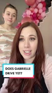 Gabby Weiss's Instagram, Twitter & Facebook