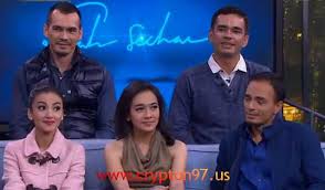 Di sisi lain keluarga teddy syah, kakak dari atalarik mengaku tak ikut campur dengan masalah adiknya itu. Luna Maya Nina Tamam Adyia Tamu Di Ini Talkshow 2 November 2014