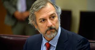 Exsubsecretario Marcos Robledo (PS-tercerista) arriba al comando de Boric