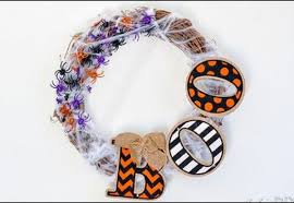Shop for halloween wreaths in halloween decor. 29 Best Halloween Wreaths To Make Feltmagnet Crafts
