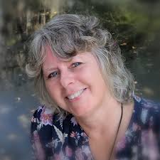 Escape With Dollycas Into A Good Book