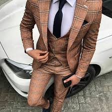 Model is 6'1/185cm and wearing size. Vintage Designer Suits For Men For The Modern Man Mens Suit Designer Mens Designer Suits On Sale Cli Designer Suits For Men Suit Fashion Men Suits Blue