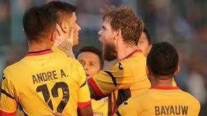 Danny guthrie is a soccer player from england, born on 4/18/1987. Eks Pemain Liverpool Danny Guthrie Gabung Persib Bandung Strategi Rene Alberts Di Piala Menpora 2021 Halaman 2 Banjarmasin Post