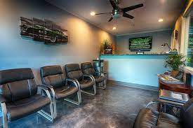 Attractive Auto Repair Waiting Area Automotive Repair Shop Waiting Area Waiting Room Design