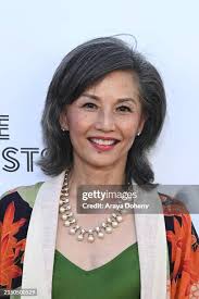 100 Photos & High Res Pictures