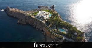 A continuación, encontrará una selección de nuestro portfolio actual sobre el tema «alquilar casa». Asi Es La Casa De Alquiler Mas Cara De Ibiza Desde 220 000 Euros A La Semana Arquitecturas