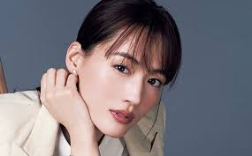 Jun 10, 2021 · 2年ぶりに復活する「ドクターx」の主演・米倉涼子について、fridayが報じた。「視聴率女王」の続投決断の背景には、綾瀬はるかへの対抗心が. 4exmcpp1pcrrem