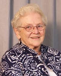 Diana Fellows's Instagram, Twitter & Facebook