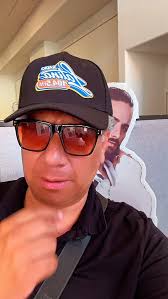 Cuando llegas a la oficina…, … @radiolatina1045fm