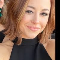 Jacquelyn Sheehan's Instagram, Twitter & Facebook