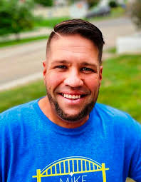 6 candidates compete for 3 seats