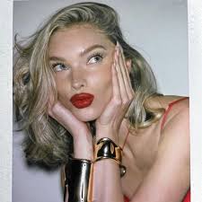 A History of Jewelry Debuts at the Metropolitan Museum of Art's Latest  Exhibition, “The Body Transformed”