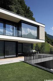 Aicher Zt Gmbh Schruns Norman Radon Radon Photography Einfamilienhaus Schindelfassad Beach House Design Modern Style House Plans House Architecture Design