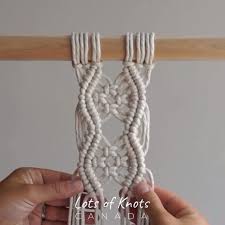 Diy Beginner Macrame Tutorial Diamond Pattern With A Twist Youtube Video In 2020 Macrame Tutorial Macrame Macrame Patterns Tutorials
