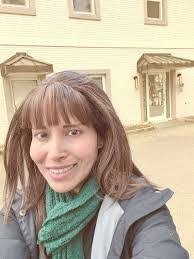 Karishma Parikh's Instagram, Twitter & Facebook