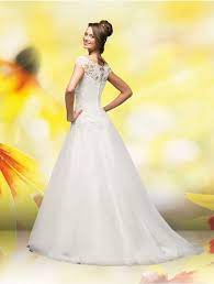 Der ultimative guide für eure hochzeitskleider. Perfekter Hochzeitslook Brautkleid Kleid Hochzeit Kleider