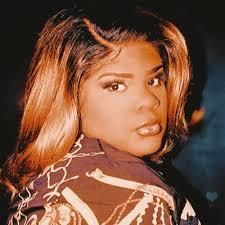 hazel queen 🍃 (@cinatrablaise)