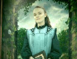When her daughter ariana was fourteen years old she lost control of her magic, causing an explosion that killed kendra. Phantastische Tierwesen Enthullt Schreckliches Schicksal Von Albus Dumbledore Kino De