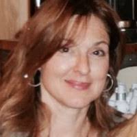 Lisa Albert's Instagram, Twitter & Facebook