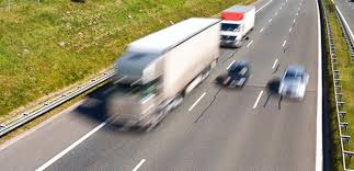 Aber nur bis zu einer geschwindigkeit von maximal 80 km/h und wenn die differenz zum überholten fahrzeug nicht mehr. Autobahn Rechts Uberholen Darf Man Das
