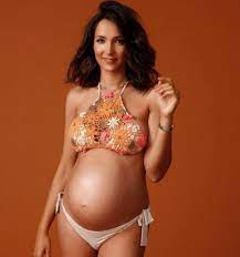 In questi mesi la 41enne di napoli ha detto addio al suo programma «vieni da me» e preso le redini di un format web, «ricomincio dal. Caterina Balivo La Foto Al Nono Mese La Bellezza Della Gravidanza
