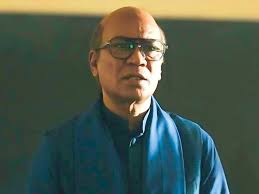 Vicky Kaushal is a lone warrior fighting off enemies with swords in  'Chhaava' poster