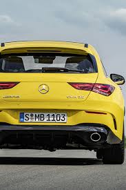 Nouveau Mercedes Amg Cla 35 4matic Les Photos De La Version Shooting Brake Mercedes Mercedes Amg Voiture