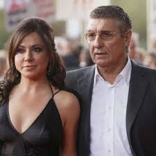 Many of these characters have stayed in their respective series for decades, often played by the same actor Simone Thomalla Und Rudi Assauer Getrennt Boulevard