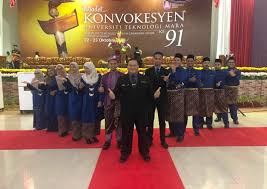 Maybe you would like to learn more about one of these? Siapa Nur Yang Buatkan Petugas Konvo Menangis Ketika Namanya Diumum Tiba Tiba Ada Sebuah Kereta Diiringi Peronda Di Tepi Dewan Viral Mstar