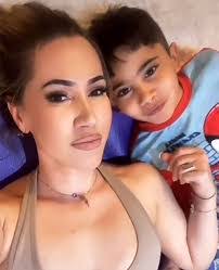 Megan Drye's Instagram, Twitter & Facebook