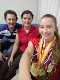 Jimnastik gibi bir alanda milli sporcu olmanın karşılığında; Ayse Begum Onbasi Aerobik Cimnastik Dunya Sampiyonasi Nda Altin Madalya Kazandi Son Dakika Spor