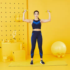 Sally told howard stern that her character was not very dimensional, after all the movie was about spiderman and not aunt may. The Best Shoulder Exercises According To A Trainer