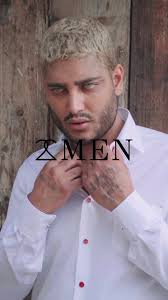 Discover timeless elegance with 2MEN. A classic Kiton white shirt is the  epitome of luxury and sophistication. Perfect for any occasion, this shirt  offers a refined look and unmatched quality. Explore ...