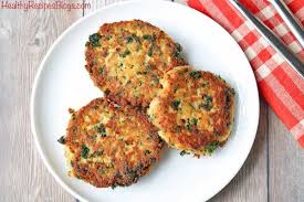 After all the balls are formed, carefully make patties out of each ball by gently patting them down between your hands. Crispy Salmon Cakes With Canned Salmon Healthy Recipes Blog