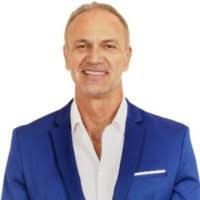 100+ perfiles de «Carlos Estrada Estrada»