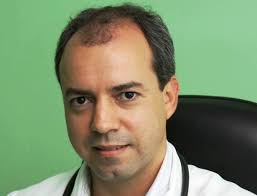 Indignado" com investigação, prefeito médico vai deixar atendimento de 700  pacientes