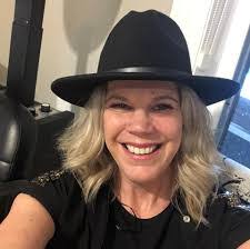 Rhonda Murdoch's Instagram, Twitter & Facebook