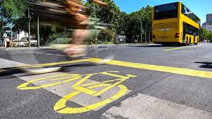 Das Urteil Zu Den Pop Up Radwegen Weist In Die Falsche Richtung In 2020 Radwege Radweg Pedelec