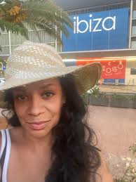 Happy Fathers Day to my beautiful friends who really are the best dads. So  much love. Proud of you all ❤️ Thinking of my Dad, George Osa Idah, who was  assassinated in