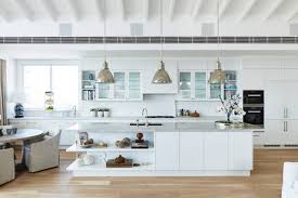 Deborah hutton is the author of what can i do to help (4.18 avg rating, 39 ratings, 6 reviews deepali dewan, deborah hutton. Deborah Hutton S Hamptons Style Freedom Kitchen Beach Style Kitchen Sydney By Freedom Kitchens Houzz